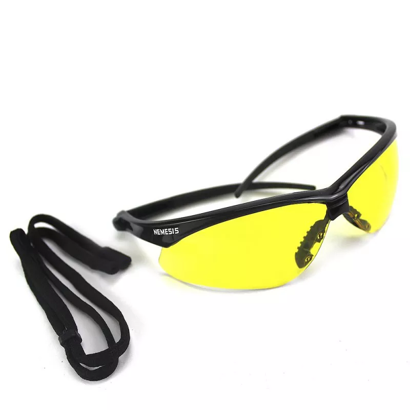 lente-seguridad-nemesis-ambar-chiapas Lente de seguridad Nemesis con mica color humo para el sol y un armazón color negro. A la venta en Tuxtla, San Cristóbal y Tapachula.