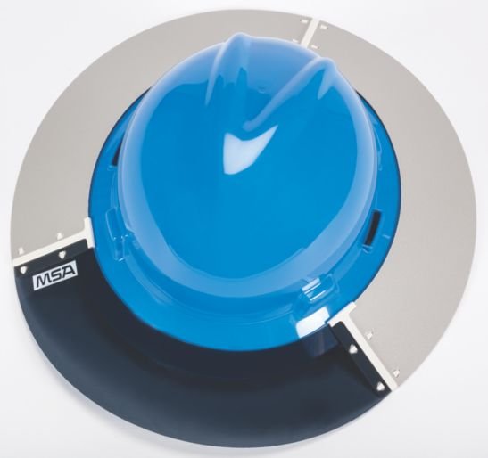 Sistema completo de portavisor y visera transparente MSA, instalado en un casco de seguridad de ala ancha. A la venta en Tuxtla, San Cristóbal y Tapachula.